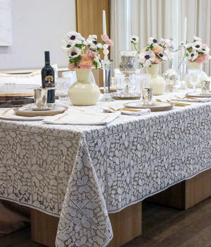 FLUTTER OVERLAY TABLECLOTH