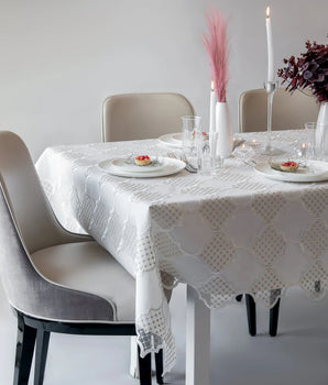 Kingston Gold Dot Tablecloth 70X160