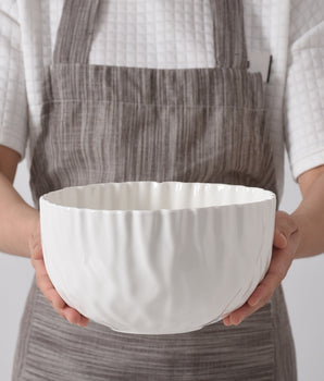 PORCELAIN WHITE CRUMPLED MEDIUM BOWL MAS2843WH