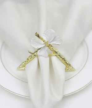 TRIANGLE WHITE BUTTERFLY NAPKIN RING NR1195