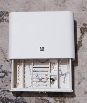 ROZAY JEWELRY BOX WHITE RJBWH1
