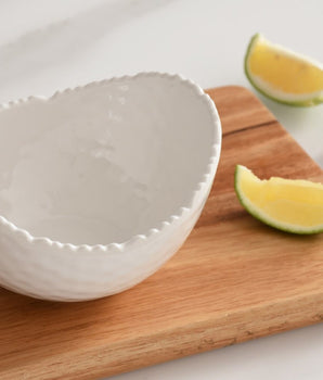 MELAMINE WHITE HAMMERED SMALL OVAL BOWL WAV2696