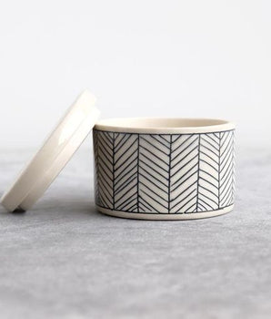 Herringbone Salt Holder 70255