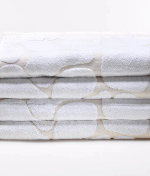 Luster Gold & White Fingertip Towel