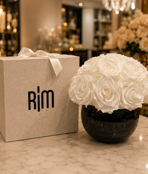 PRESERVED WHITE ROSE BALL BLACK VASE SMALL PWRBBVS