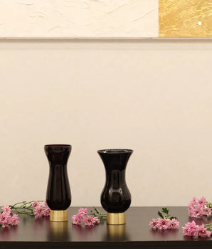 Black S Shaped Glass Vase W/ Gold Base CRV822B