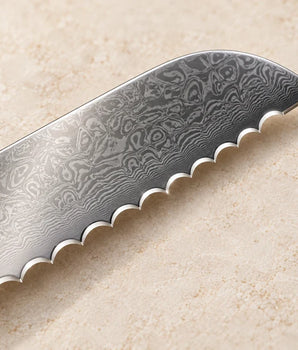 Signature Bread Knife Maple Wood + Buffalo Horn