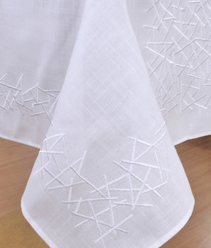 MADISON WHITE LINED TABLECLOTH