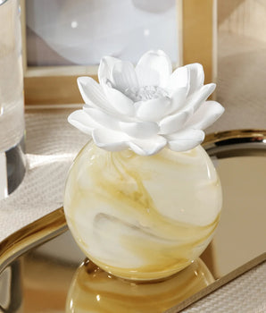 PETALS PORCELAIN DIFFUSER-BERGAMOT & PINK PEPPER CH-8529