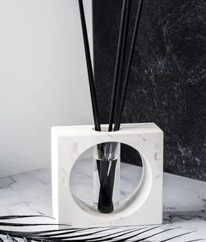 MOSAIC SQUARE DIFFUSER